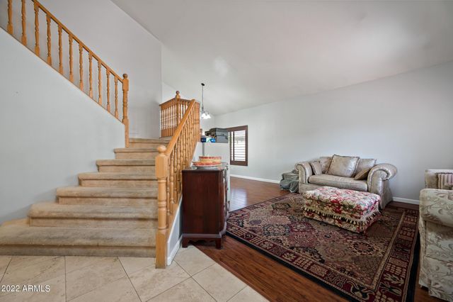 708 W Stottler Place, Gilbert, AZ 85233