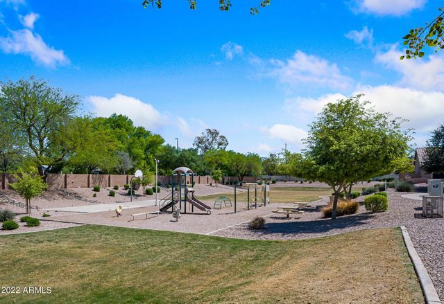708 W Stottler Place, Gilbert, AZ 85233