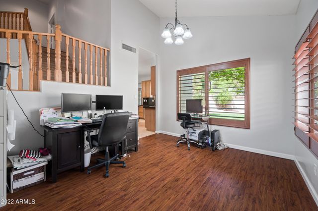 708 W Stottler Place, Gilbert, AZ 85233