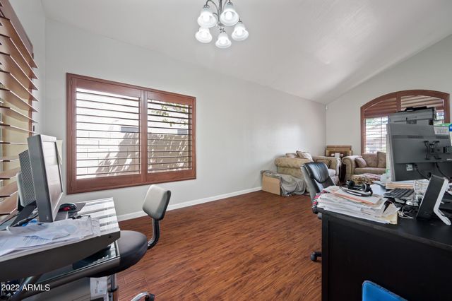 708 W Stottler Place, Gilbert, AZ 85233