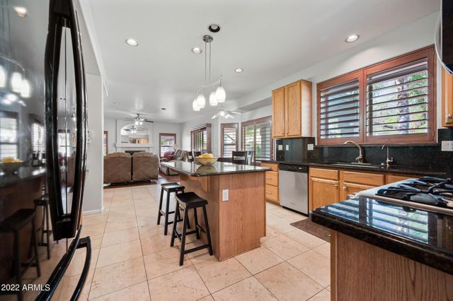 708 W Stottler Place, Gilbert, AZ 85233