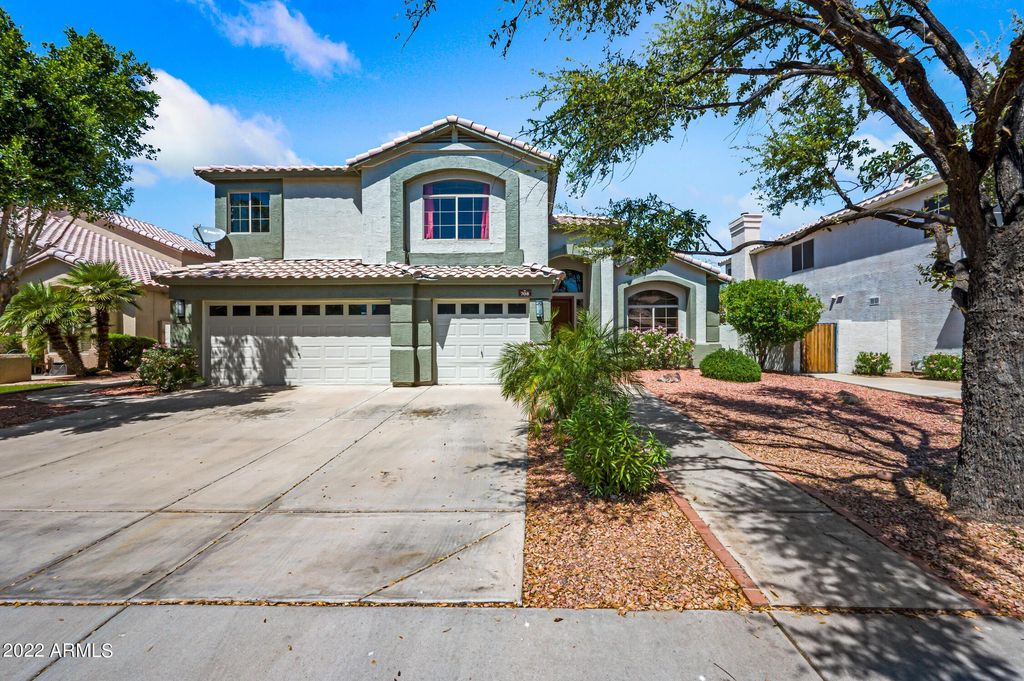 708 W Stottler Place, Gilbert, AZ 85233