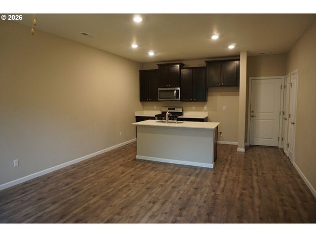7026 Ne 153RD Pl, Vancouver, WA 98682