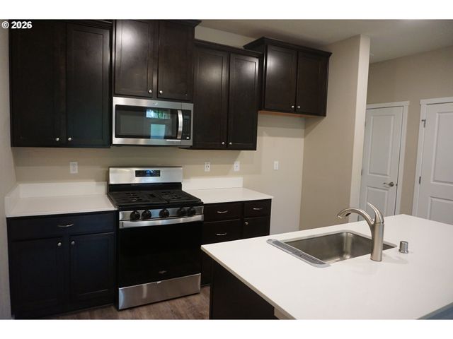 7026 Ne 153RD Pl, Vancouver, WA 98682