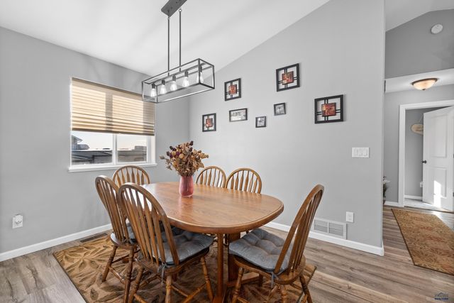 14787 SUNLIGHT DR, Rapid City, SD 57703