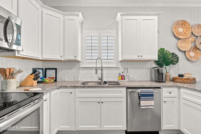 327 Memory Lane, Panama City Beach, FL 32413