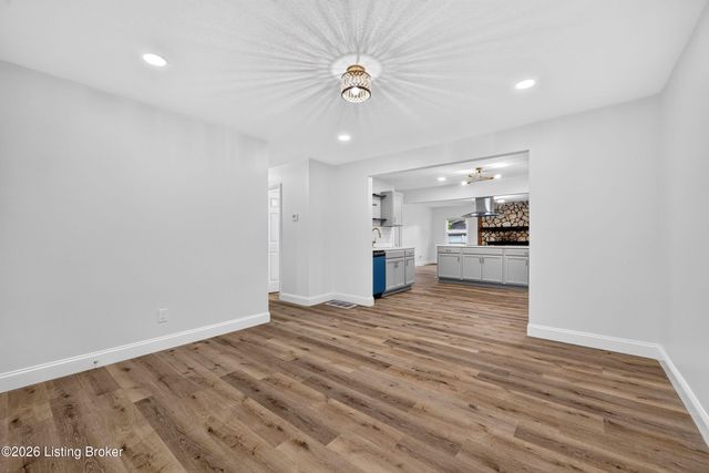 2522 Montpelier Ct, Louisville, KY 40272