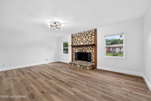 2522 Montpelier Ct, Louisville, KY 40272