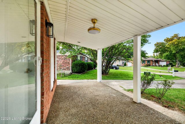 2522 Montpelier Ct, Louisville, KY 40272
