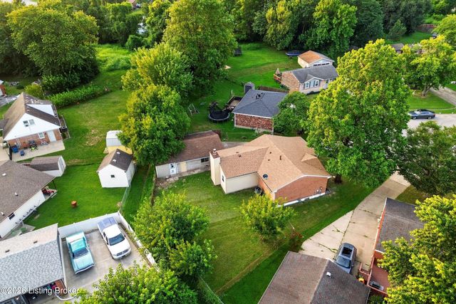 2522 Montpelier Ct, Louisville, KY 40272