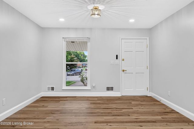2522 Montpelier Ct, Louisville, KY 40272