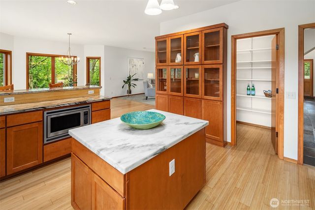 14730 75th Avenue NE, Kenmore, WA 98028