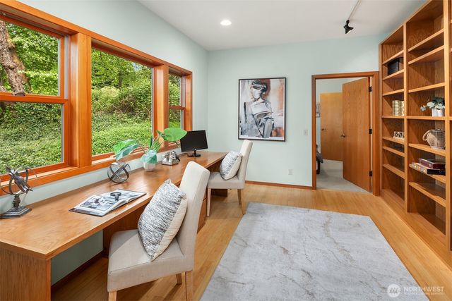 14730 75th Avenue NE, Kenmore, WA 98028