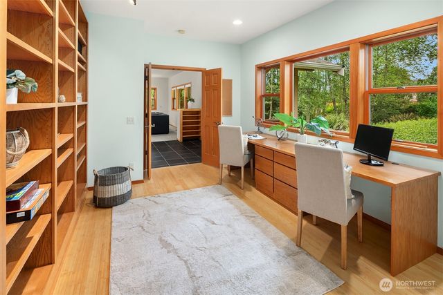 14730 75th Avenue NE, Kenmore, WA 98028