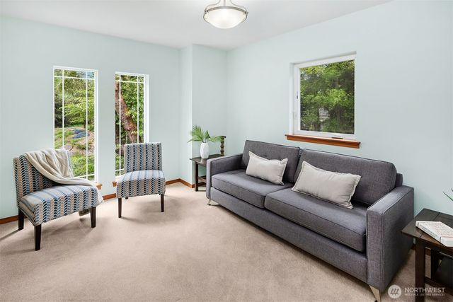 14730 75th Avenue NE, Kenmore, WA 98028