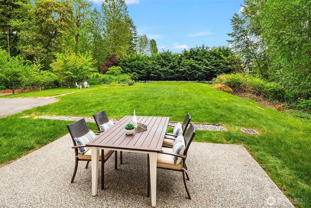 14730 75th Avenue NE, Kenmore, WA 98028