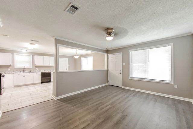 69 Kirkglen Loop, Houma, LA 70363