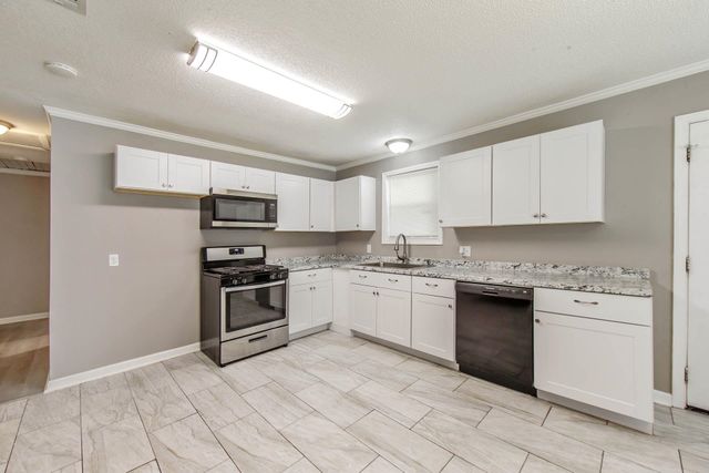 69 Kirkglen Loop, Houma, LA 70363