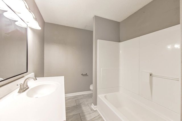 69 Kirkglen Loop, Houma, LA 70363