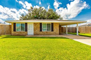 69 Kirkglen Loop, Houma, LA 70363