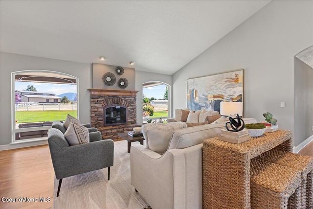 7513 W Nighthawk DR, Post Falls, ID 83854