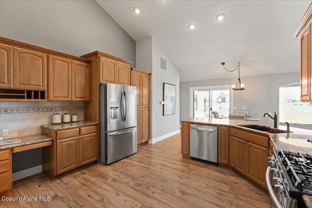 7513 W Nighthawk DR, Post Falls, ID 83854