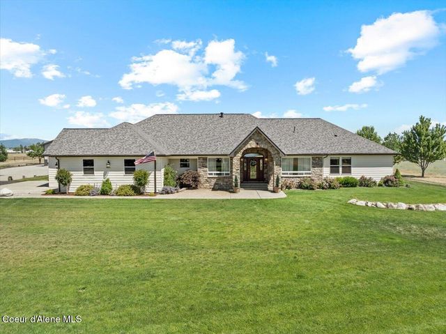 7513 W Nighthawk DR, Post Falls, ID 83854