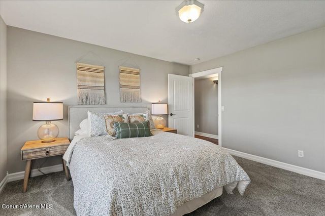 7513 W Nighthawk DR, Post Falls, ID 83854