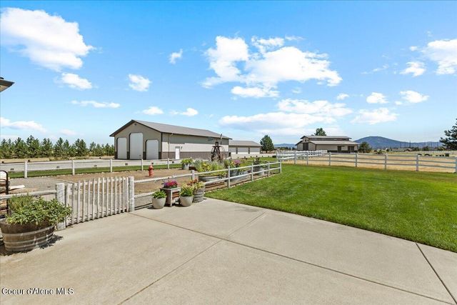 7513 W Nighthawk DR, Post Falls, ID 83854