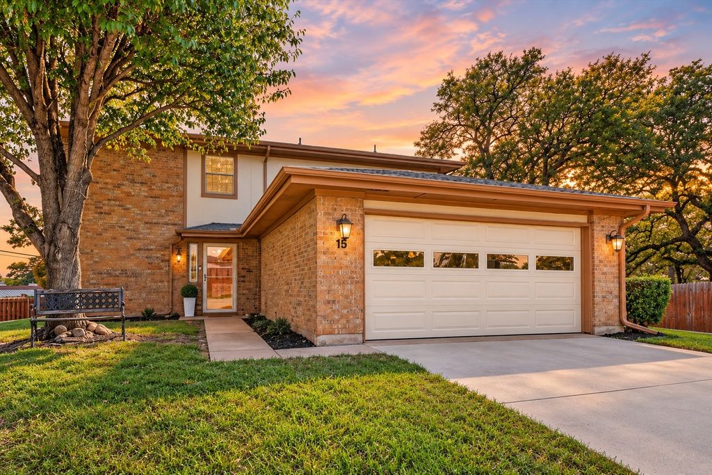 15 Dewberry Court, Bedford, TX 76021 — exterior