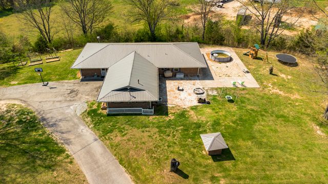 1473 Old York Highway N, Dunlap, TN 37327
