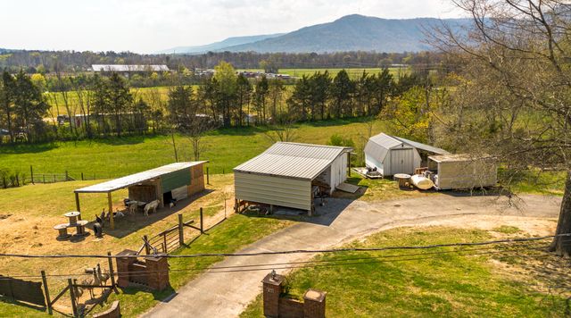 1473 Old York Highway N, Dunlap, TN 37327