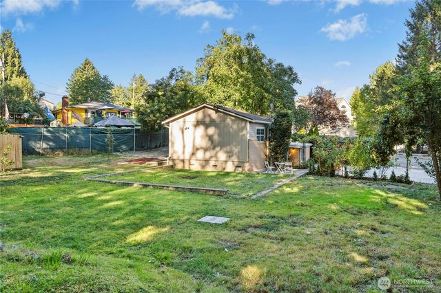 469 Maple Avenue SW, Renton, WA 98057