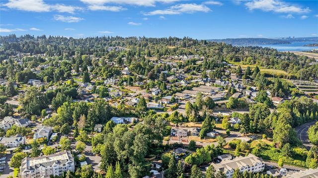 469 Maple Avenue SW, Renton, WA 98057