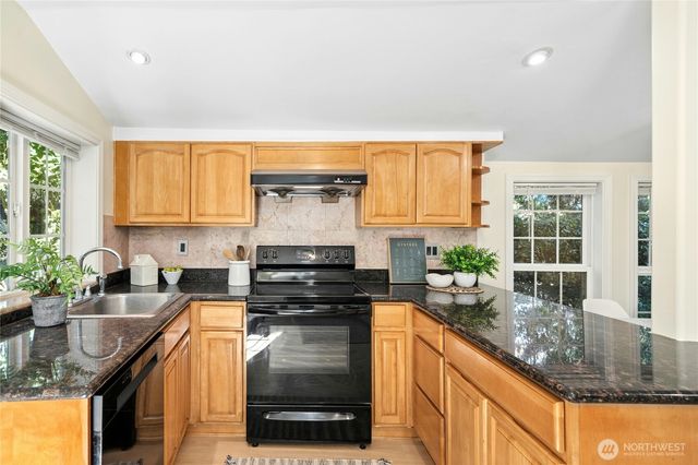 469 Maple Avenue SW, Renton, WA 98057