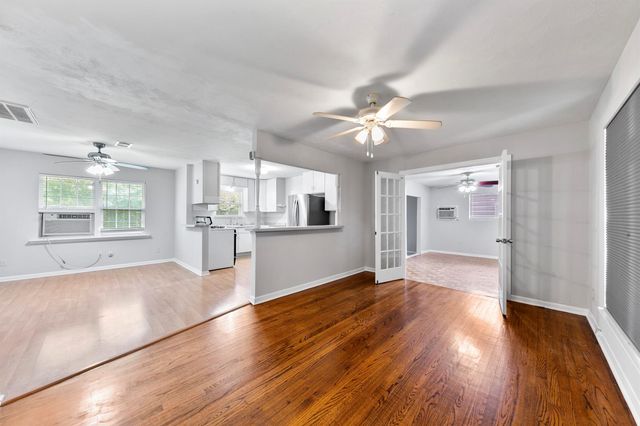 9830 Sumerlin Street, Houston, TX 77075