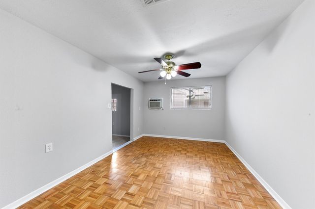 9830 Sumerlin Street, Houston, TX 77075
