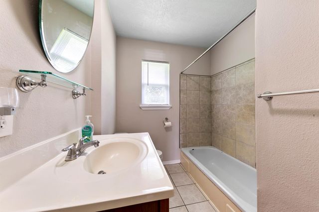9830 Sumerlin Street, Houston, TX 77075