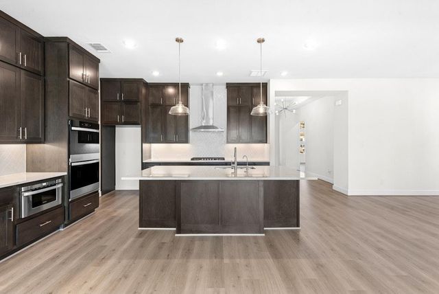 121 Irvine PASS, Liberty Hill, TX 78642