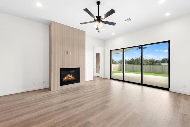 121 Irvine PASS, Liberty Hill, TX 78642