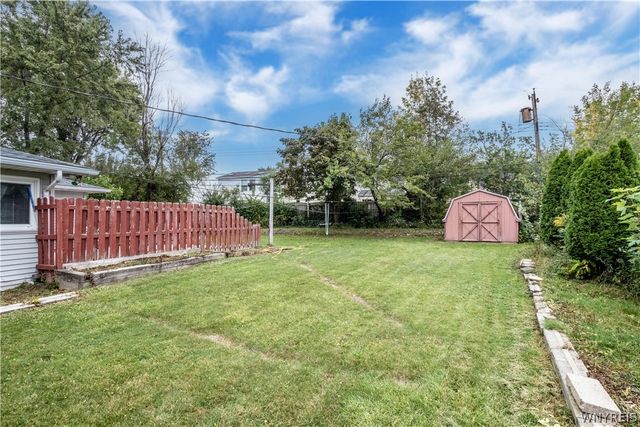 39 Mapleview Drive, Amherst, NY 14226