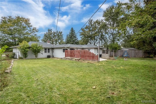 39 Mapleview Drive, Amherst, NY 14226