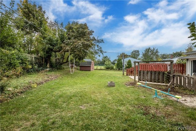 39 Mapleview Drive, Amherst, NY 14226