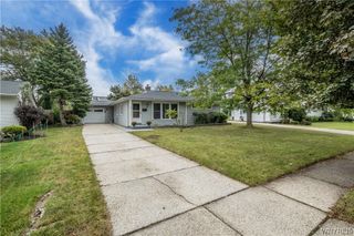 39 Mapleview Drive, Amherst, NY 14226