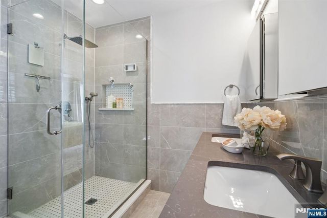 249 Ottawa Avenue, Hasbrouck Heights, NJ 07604