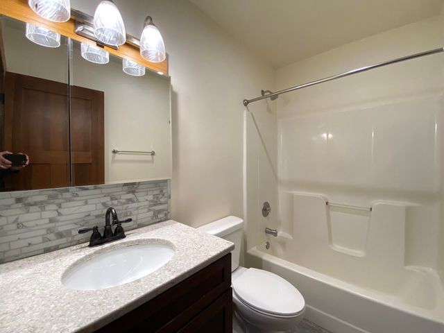 715 S Ashland Avenue, Michigan City, IN 46360