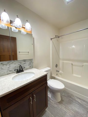 715 S Ashland Avenue, Michigan City, IN 46360