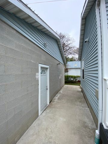 715 S Ashland Avenue, Michigan City, IN 46360