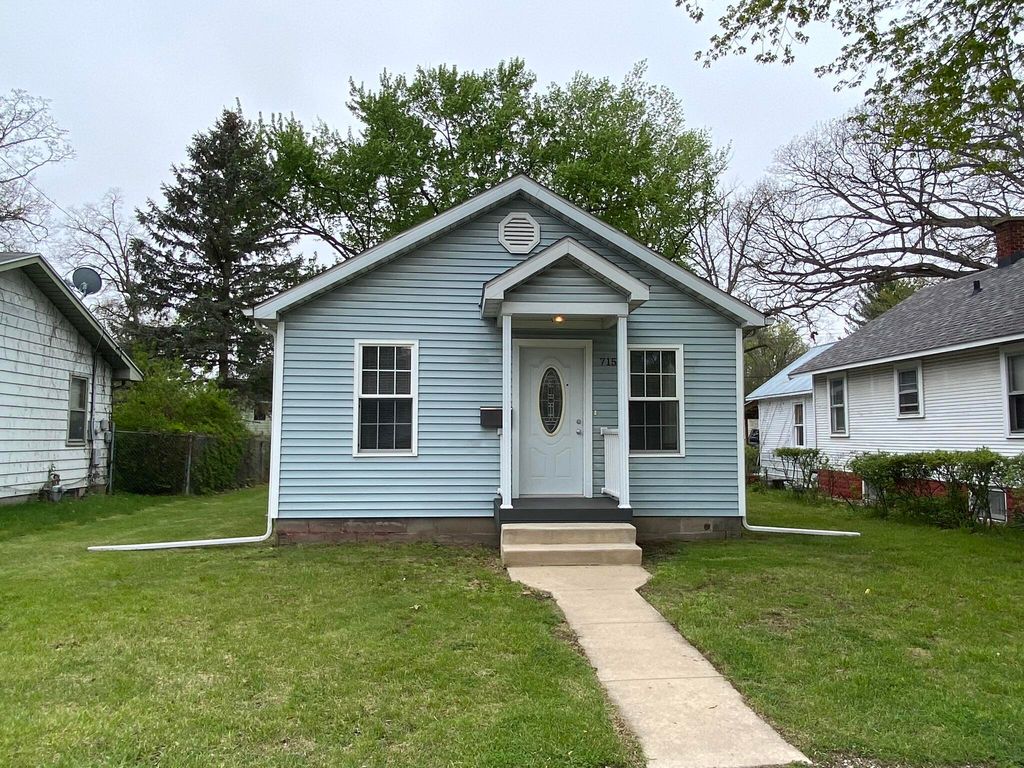 715 S Ashland Avenue, Michigan City, IN 46360