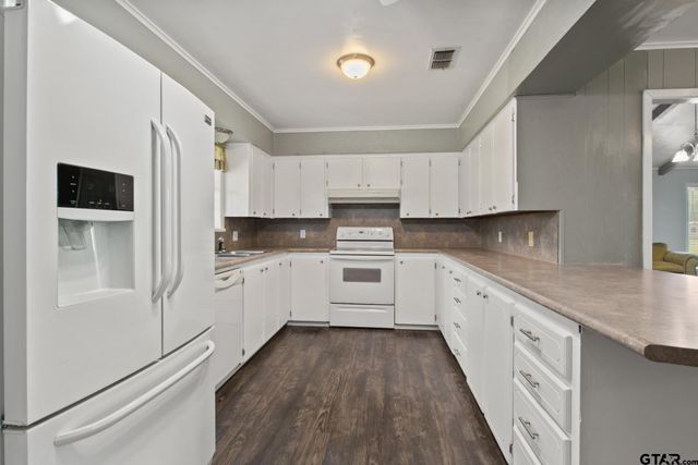 4006 Mark Lane, Mt Pleasant, TX 75455